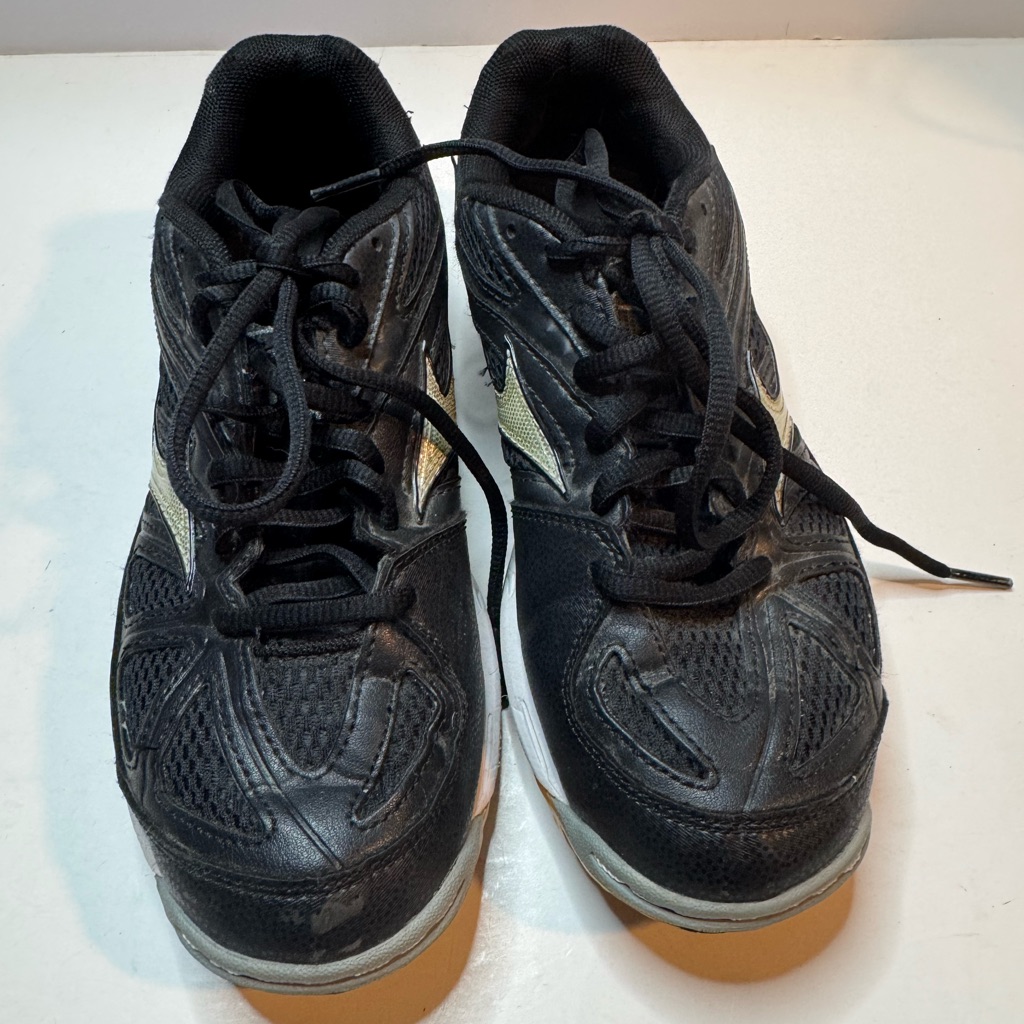 Womens Mizuno Wave Hurricane 2 Size 65